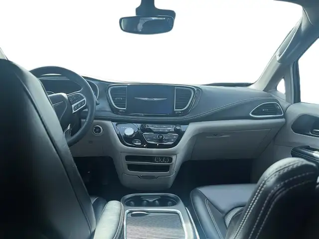 2023 Chrysler Pacifica Touring-L Touring L | Leather | SAVE $... - Photo 10