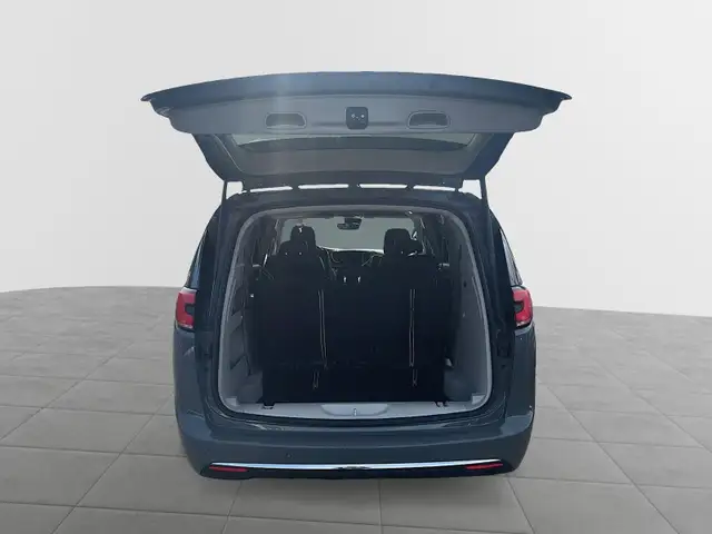2023 Chrysler Pacifica Touring-L Touring L | Leather | SAVE $... - Photo 11