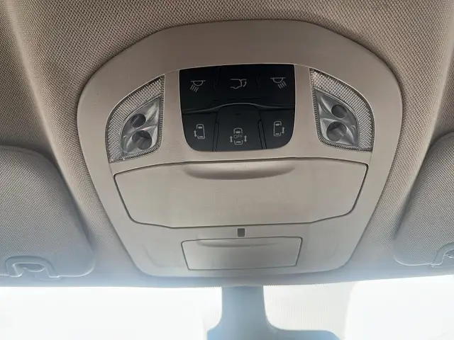 2023 Chrysler Pacifica Touring-L Touring L | Leather | SAVE $... - Photo 15