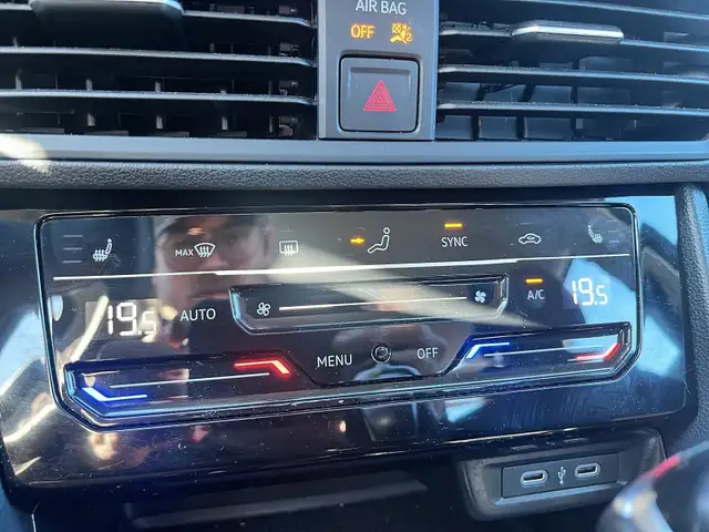 2025 Volkswagen Jetta Trendline Trendline | Dual Climate Cont... - Photo 14