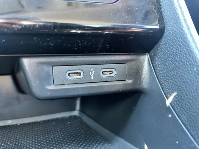 2025 Volkswagen Jetta Trendline Trendline | Dual Climate Cont... - Photo 17