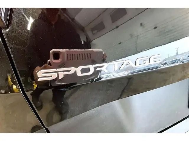 2023 Kia Sportage AWD | LEATHER | NAV | PANORAMIC SUNROOF | - Photo 8