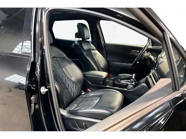 2023 Kia Sportage AWD | LEATHER | NAV | PANORAMIC SUNROOF | - Photo 17