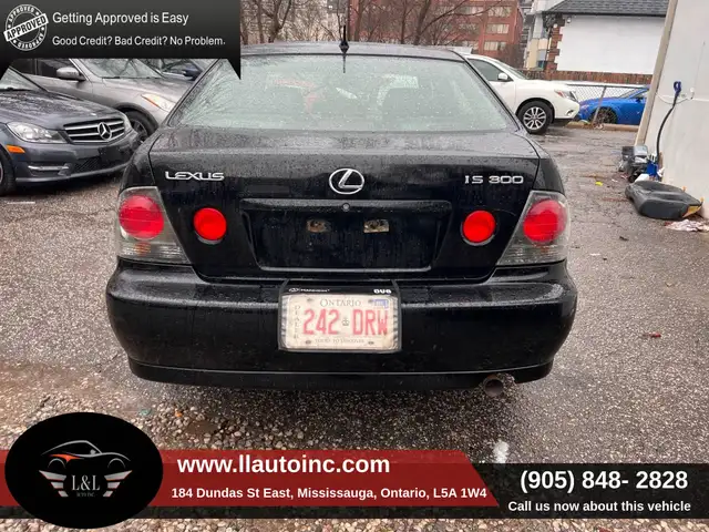 2002 Lexus IS 4dr Sdn Manual - Photo 4