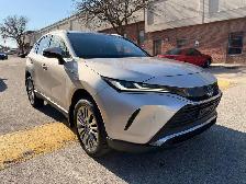 2021 Toyota Venza XLE AWD, ONE OWNER, SUNROOF, PUSH BUTTON START - Photo 3