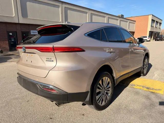 2021 Toyota Venza XLE AWD, ONE OWNER, SUNROOF, PUSH BUTTON START - Photo 6