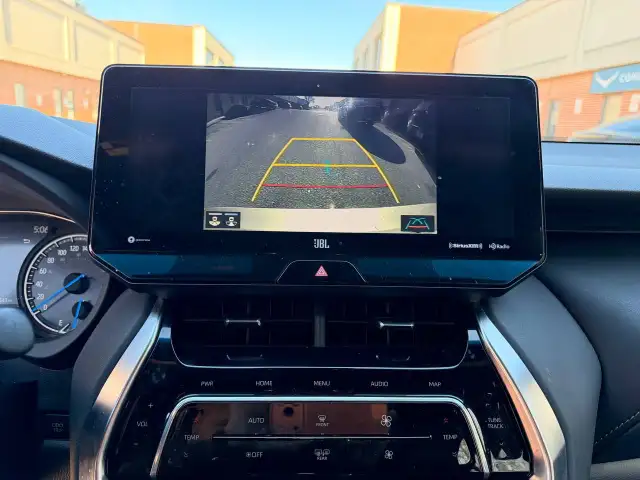 2021 Toyota Venza XLE AWD, ONE OWNER, SUNROOF, PUSH BUTTON START - Photo 11