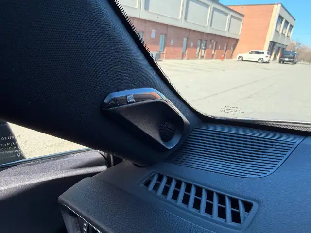 2021 Toyota Venza XLE AWD, ONE OWNER, SUNROOF, PUSH BUTTON START - Photo 13