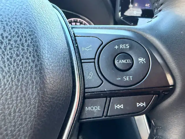 2021 Toyota Venza XLE AWD, ONE OWNER, SUNROOF, PUSH BUTTON START - Photo 15