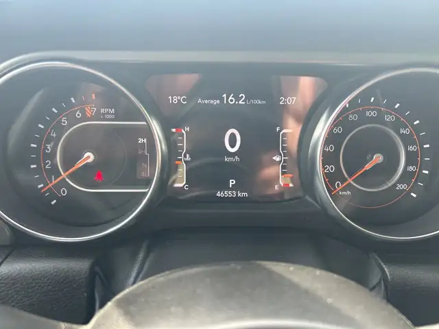 2023 Jeep Gladiator Willys 4x4 - Photo 18