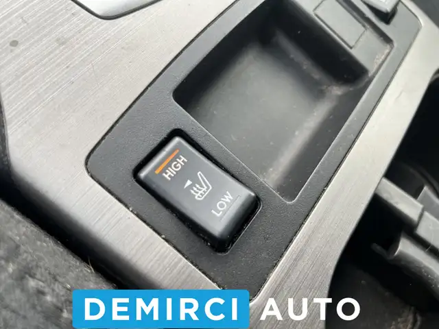 2010 Subaru Outback PremiumAWD JAMAIS ACCIDENTEE SIEGES CH - Photo 4