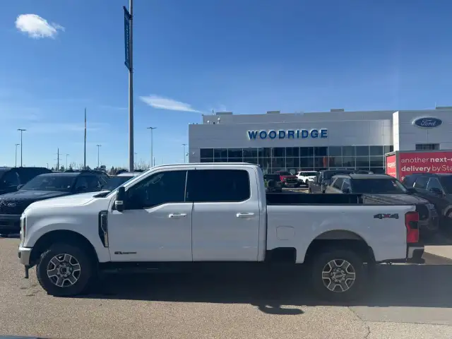 2024 Ford Super Duty F-250 SRW - Photo 2