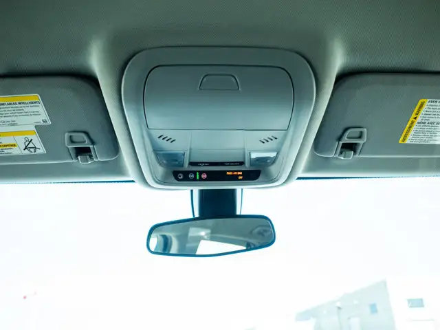 2019 Chevrolet Equinox LT- Apple CarPlay & Android Auto - Photo 57