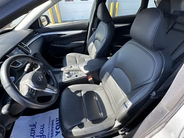 2021 INFINITI QX50 - Photo 12