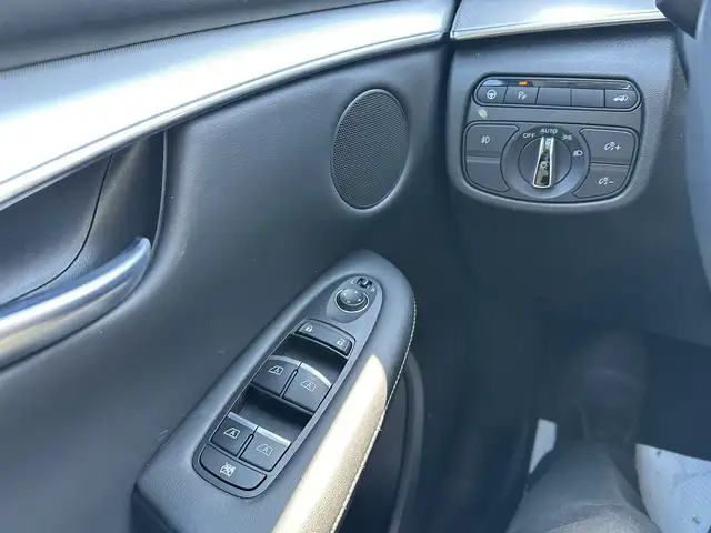 2021 INFINITI QX50 - Photo 21