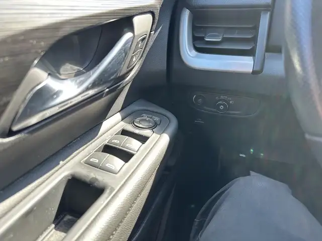 2023 GMC Terrain - Photo 22