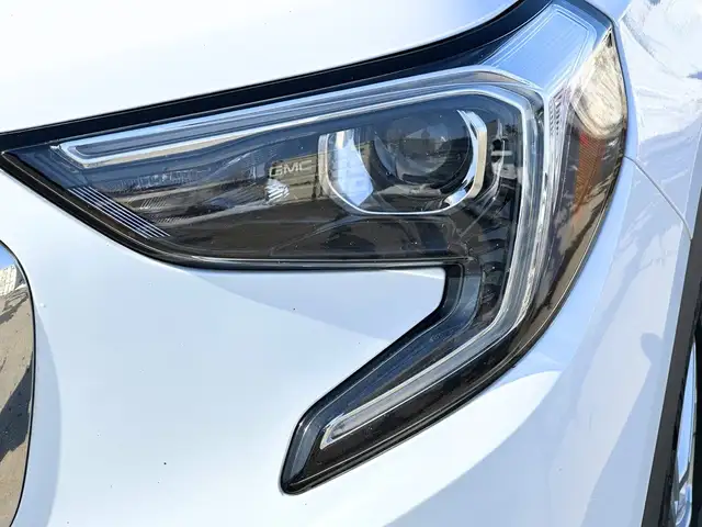2020 GMC Terrain - Photo 9