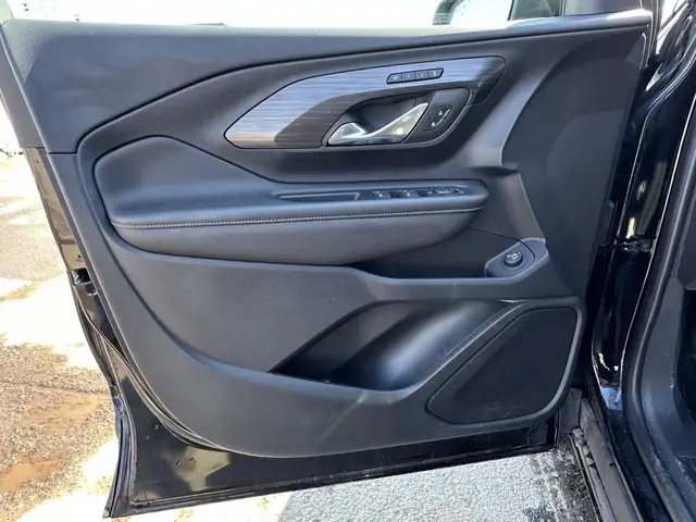 2023 GMC Terrain - Photo 11