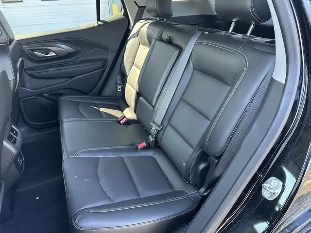 2023 GMC Terrain - Photo 13