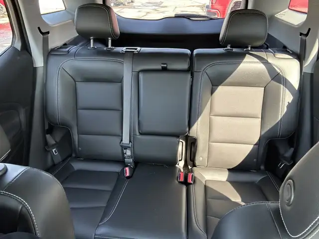 2023 GMC Terrain - Photo 14