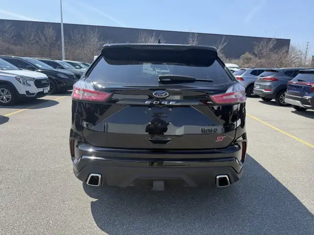 2022 Ford Edge ST - Photo 5