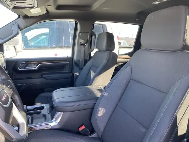 2024 GMC Sierra 1500 Crew Cab Elevation - Photo 2