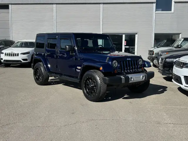 2013 Jeep Wrangler UNLIMITED SAHARA 4X4/NAVIGATION /BACK UP CAME - Photo 7