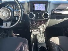 2013 Jeep Wrangler UNLIMITED SAHARA 4X4/NAVIGATION /BACK UP CAME - Photo 30