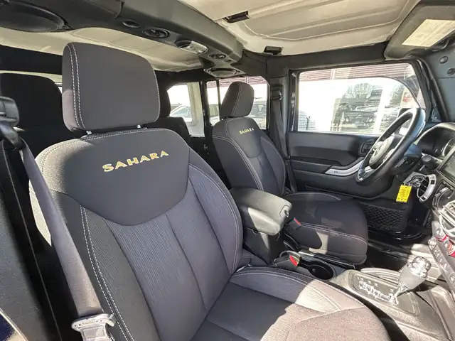 2013 Jeep Wrangler UNLIMITED SAHARA 4X4/NAVIGATION /BACK UP CAME - Photo 45