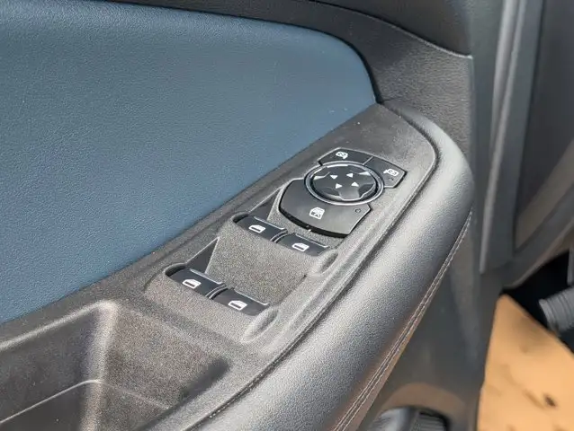 2023 Ford Edge SEL AWD - Photo 16