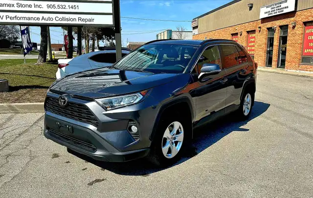 2021 Toyota RAV4 : XLE AWD | NO ACIDENTS | HEATED STEERING WHEEL - Photo 4