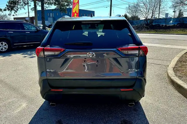 2021 Toyota RAV4 : XLE AWD | NO ACIDENTS | HEATED STEERING WHEEL - Photo 9