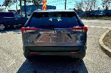 2021 Toyota RAV4 : XLE AWD | NO ACIDENTS | HEATED STEERING WHEEL - Photo 9