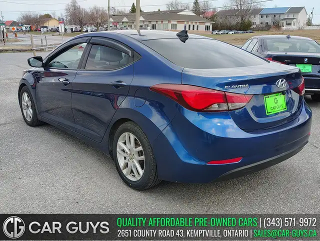 2016 Hyundai Elantra - Photo 7