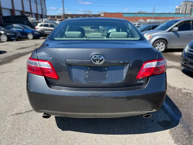 2007 Toyota Camry LE V6 - Photo 4