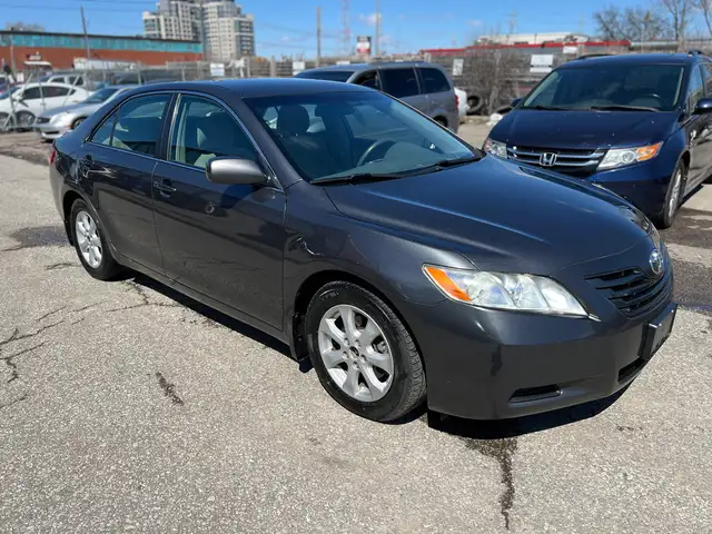 2007 Toyota Camry LE V6 - Photo 7