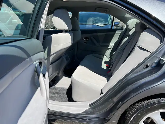 2007 Toyota Camry LE V6 - Photo 21