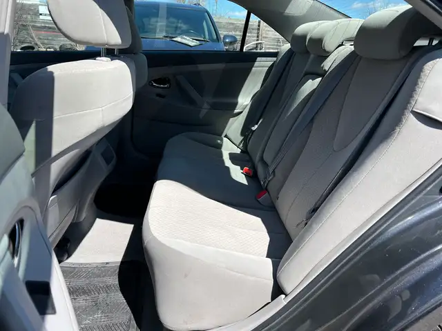2007 Toyota Camry LE V6 - Photo 22