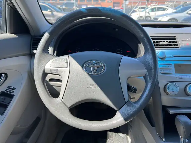 2007 Toyota Camry LE V6 - Photo 30