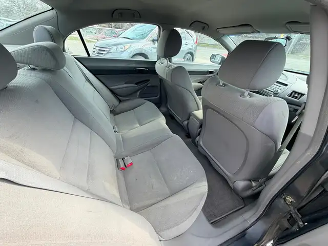 2010 Honda Civic DX-G 218KM CERTIFIED-WARRANTY - Photo 17