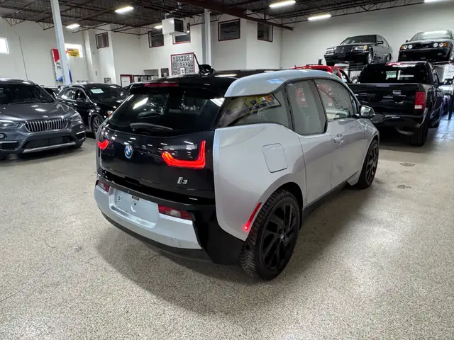 2015 BMW i3 w/Range Extender|NAVIGATION - REAR CAMERA - PARKING - Photo 3