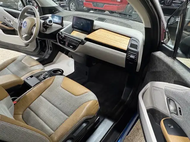 2015 BMW i3 w/Range Extender|NAVIGATION - REAR CAMERA - PARKING - Photo 13