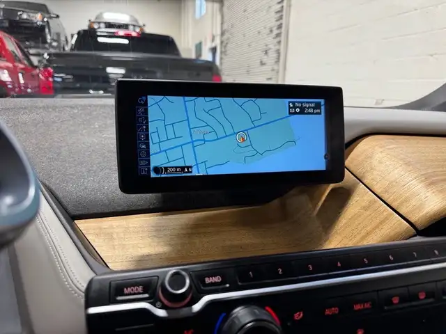 2015 BMW i3 w/Range Extender|NAVIGATION - REAR CAMERA - PARKING - Photo 16
