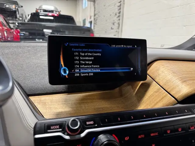 2015 BMW i3 w/Range Extender|NAVIGATION - REAR CAMERA - PARKING - Photo 20