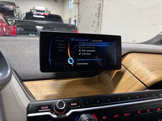 2015 BMW i3 w/Range Extender|NAVIGATION - REAR CAMERA - PARKING - Photo 21