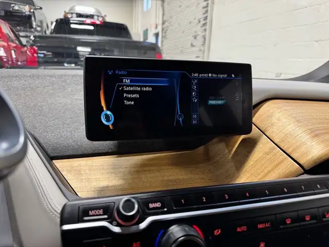 2015 BMW i3 w/Range Extender|NAVIGATION - REAR CAMERA - PARKING - Photo 22