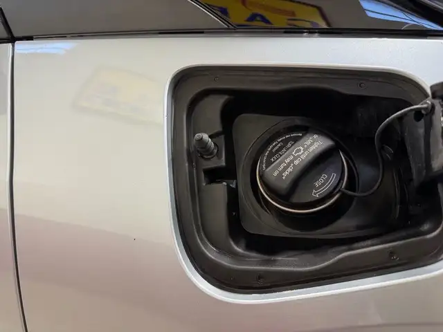 2015 BMW i3 w/Range Extender|NAVIGATION - REAR CAMERA - PARKING - Photo 31