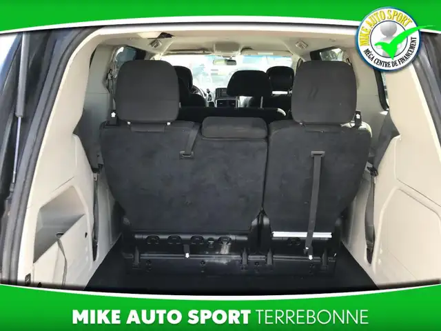Dodge Grand Caravan Ensemble Valeur plus familiale 4 portes 2016 - Photo 9