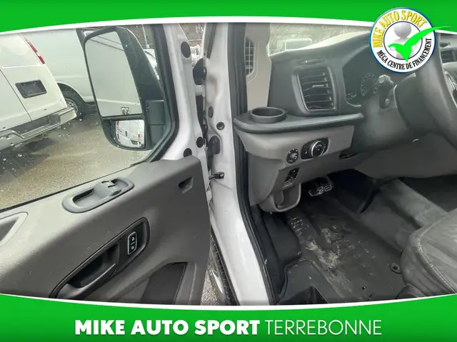 Ford Transit Van T-250 PA toit moyen 130 po PNBV de 9 070 lb 202 - Photo 7