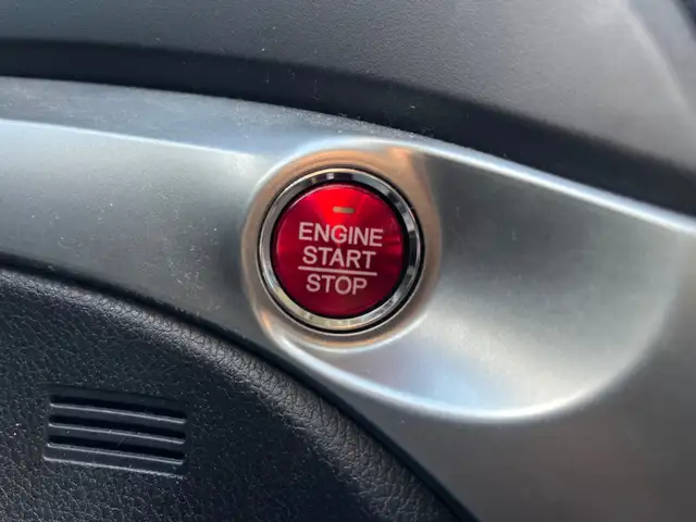 2017 Acura ILX PREMIUM | CLEAN CARFAX | LEATHER | SUNROOF | PUSH - Photo 20